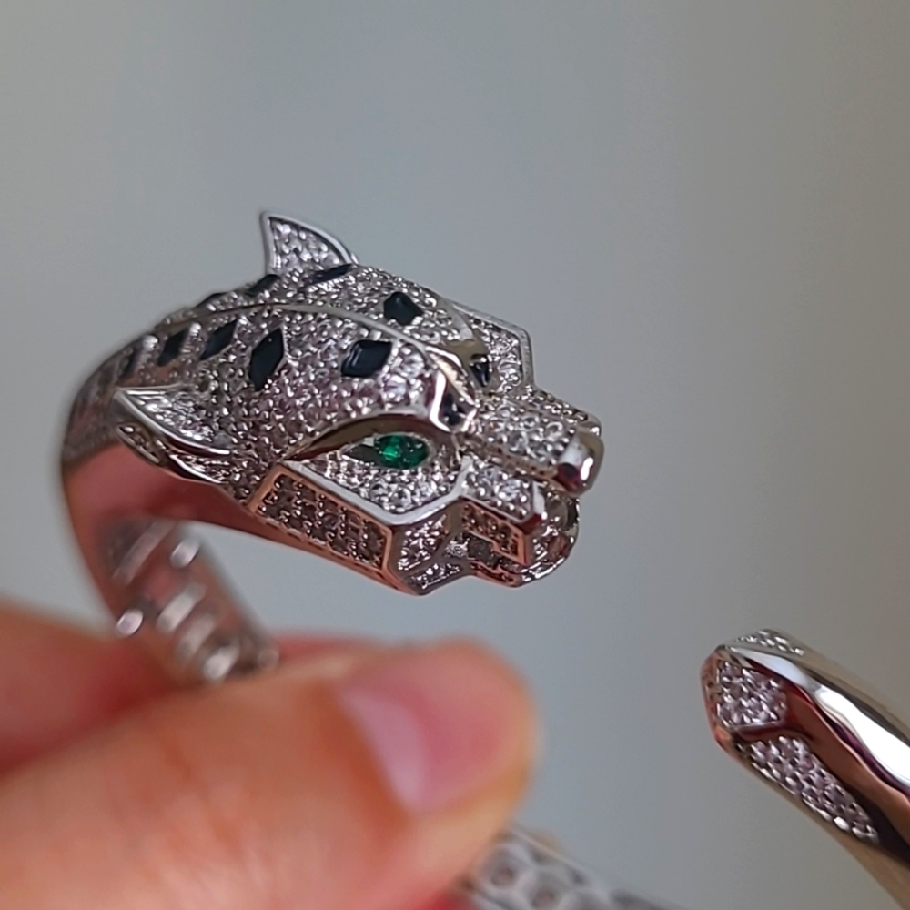 Jaguar Handcuff Resizable bracelet